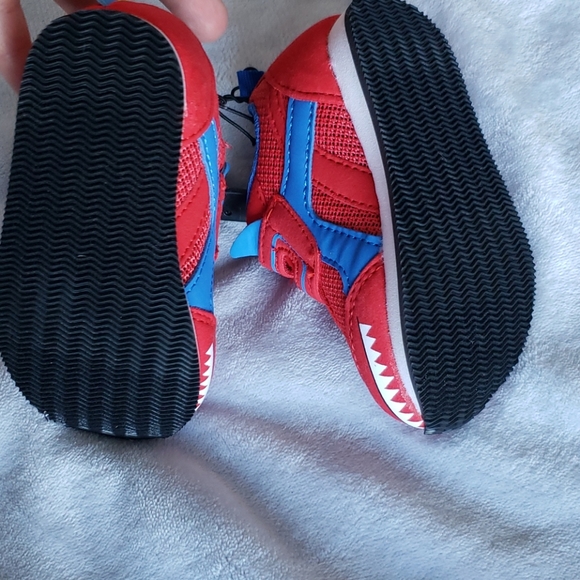 Wonder Nation Dinosaur Sneakers - Picture 4 of 8